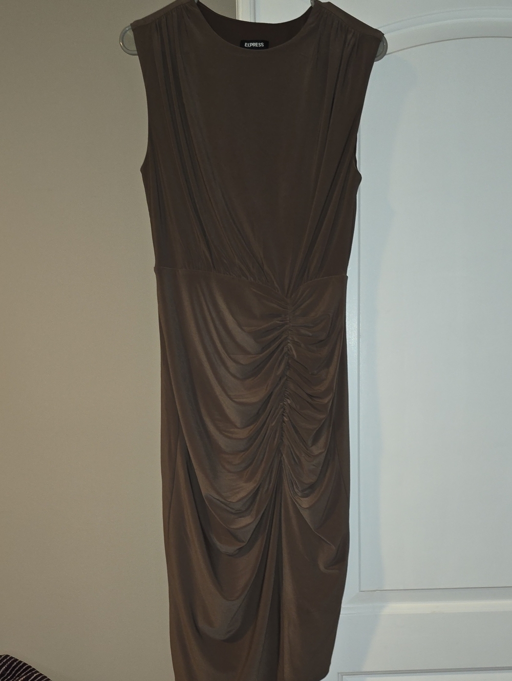 Express Sleeveless Brown Ruched Midi Dress
